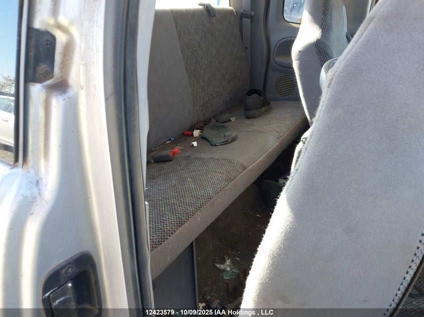 1B7KF23Z01J585221 2001 DODGE RAM photo no. 8