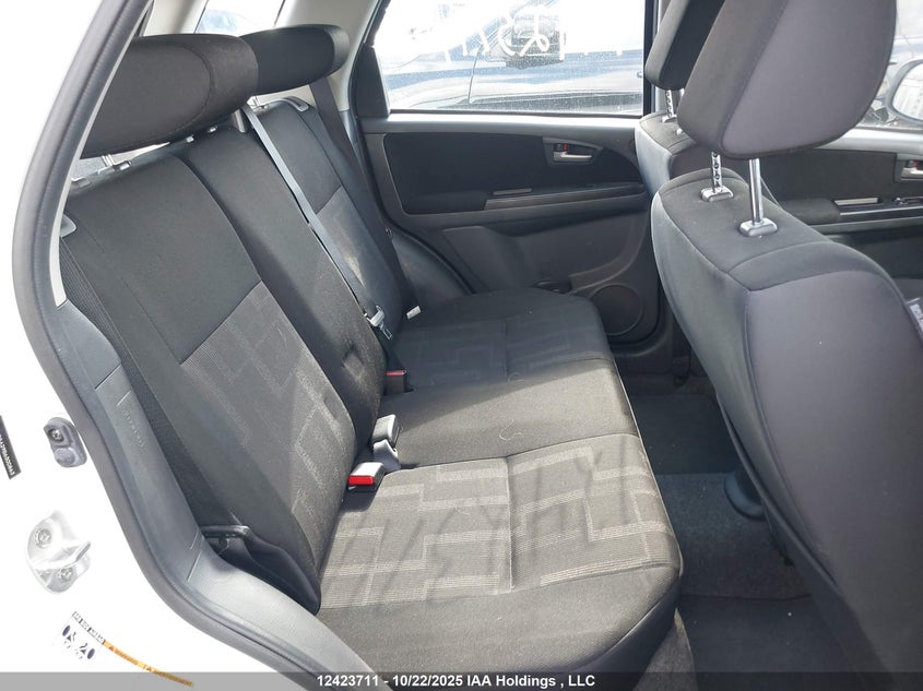 JS2YB5A29B6300863 2011 SUZUKI SX4 photo no. 8