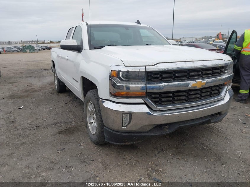 1GCVKREH2HZ307034 2017 Chevrolet Silverado K1500 Lt auction photo 1