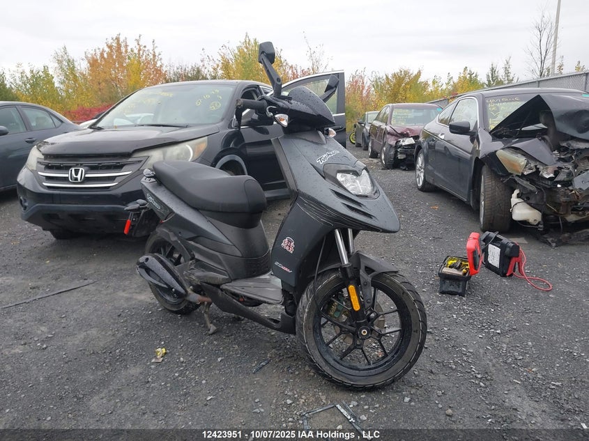 ZAPC506B3L4003834 2020 Piaggio Typhoon 50 auction photo 1