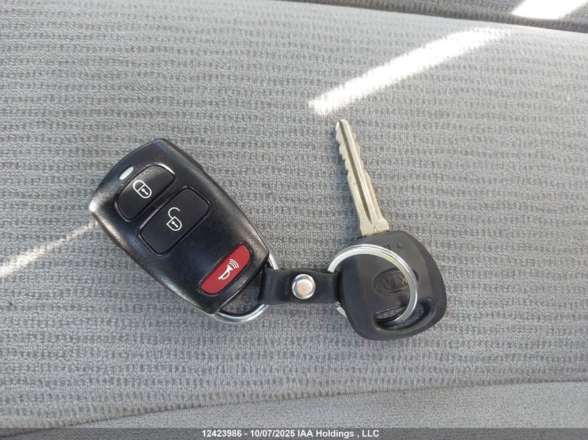 2008 Kia Sedona Ex VIN: KNDMB233686235198 Lot: 12423986