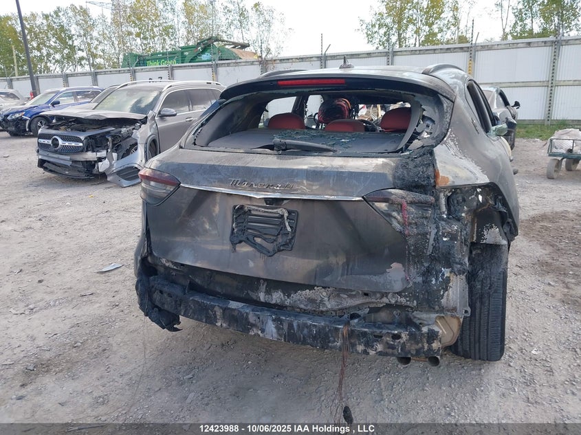 2022 Maserati Levante Gt VIN: ZN661XUA0NX389027 Lot: 12423988