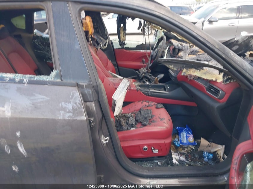 ZN661XUA0NX389027 2022 MASERATI LEVANTE photo no. 5