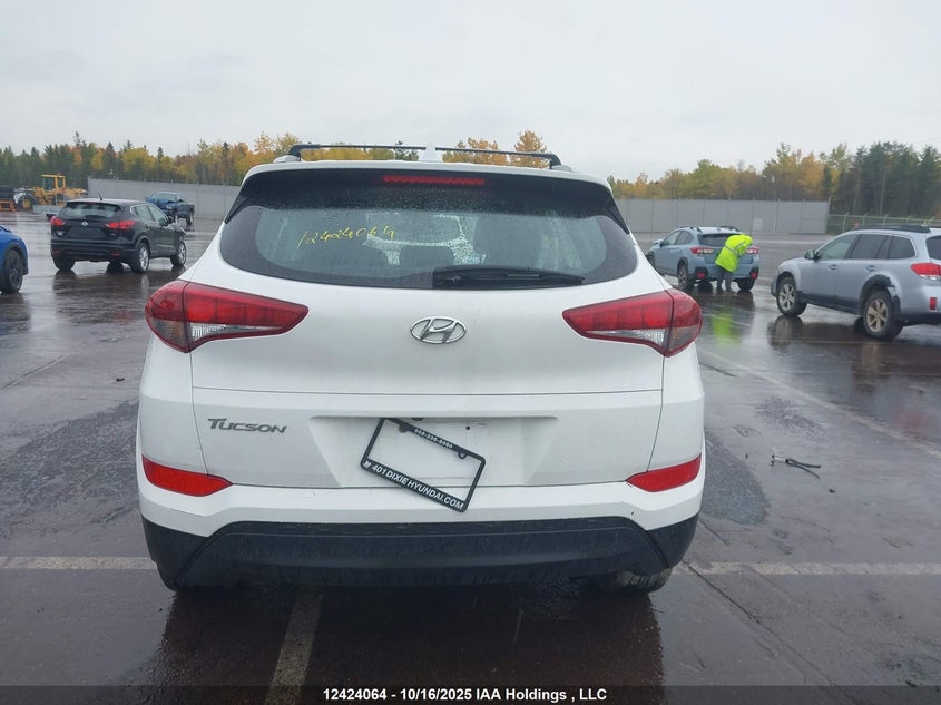 2018 Hyundai Tucson Premium 2.0L VIN: KM8J33A46JU727759 Lot: 12424064