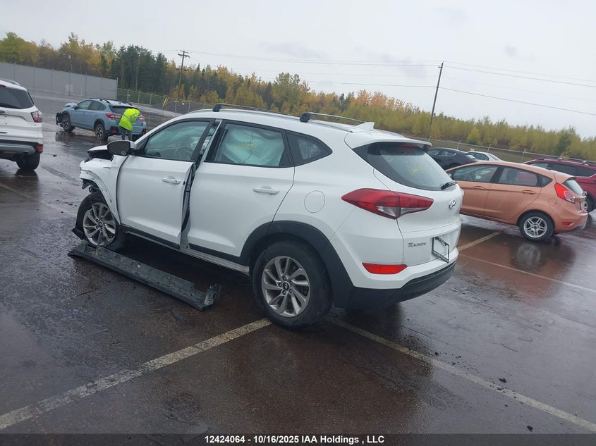 KM8J33A46JU727759 2018 HYUNDAI TUCSON photo no. 3
