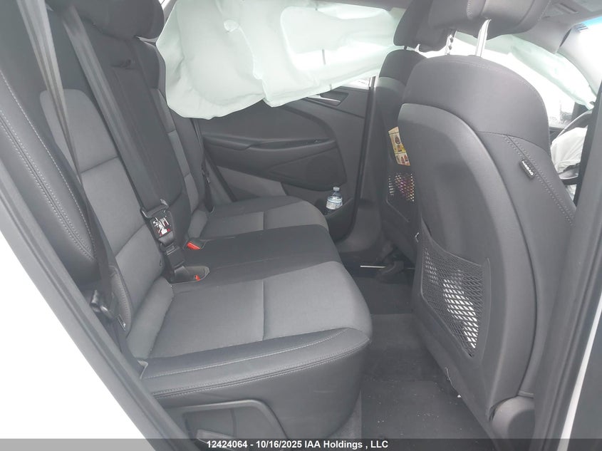 2018 Hyundai Tucson Premium 2.0L VIN: KM8J33A46JU727759 Lot: 12424064