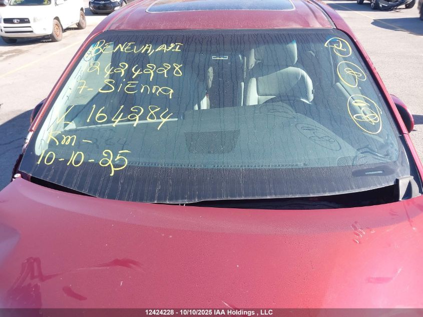 2017 Toyota Sienna Xle 7 Passenger VIN: 5TDDZ3DC5HS164284 Lot: 12424228