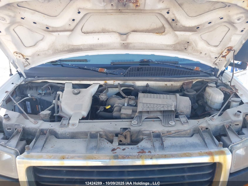 2016 GMC Savana Cutaway VIN: 1GD07RFF2G1333926 Lot: 12424289