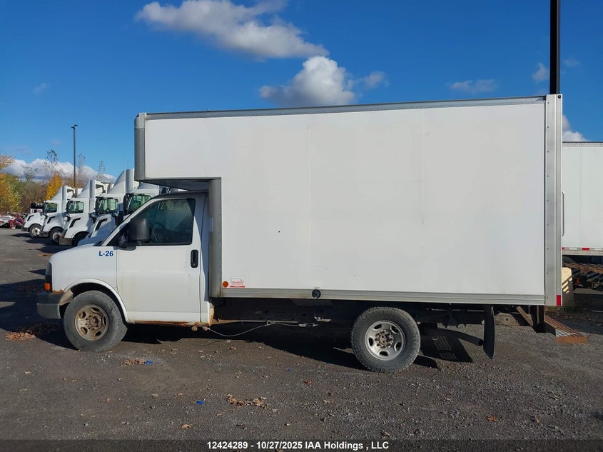 2016 GMC Savana Cutaway VIN: 1GD07RFF2G1333926 Lot: 12424289