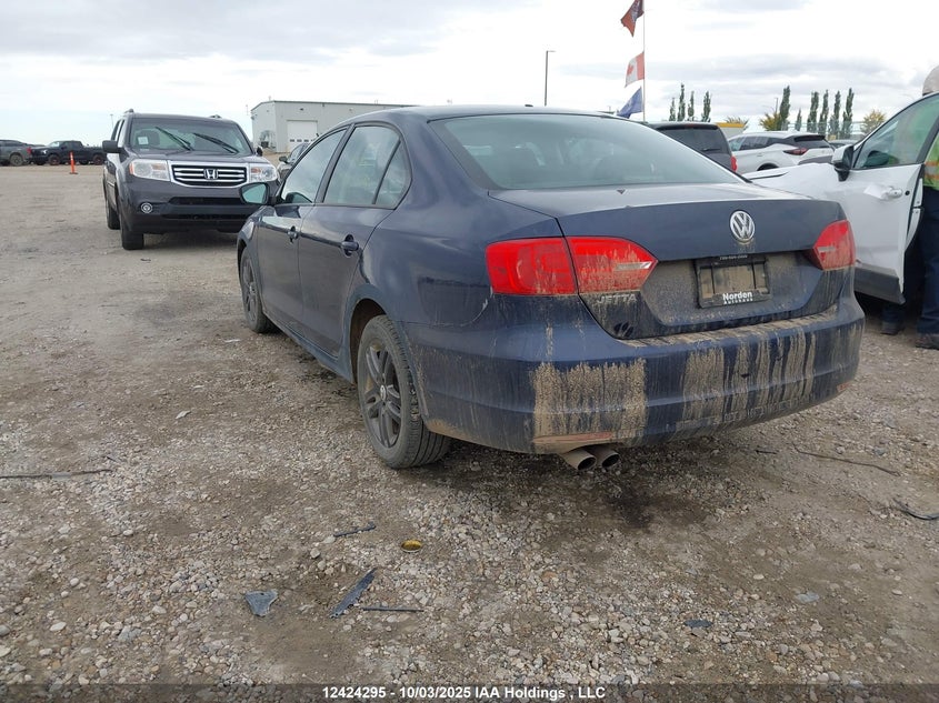3VW2K7AJ0DM453425 2013 VOLKSWAGEN JETTA photo no. 3