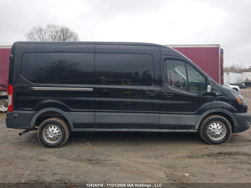 2023 Ford Transit-150 Cargo VIN: 1FTYE2C83PKB86813 Lot: 12424318