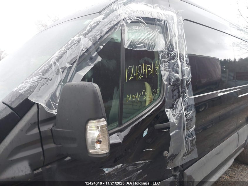 2023 Ford Transit-150 Cargo VIN: 1FTYE2C83PKB86813 Lot: 12424318