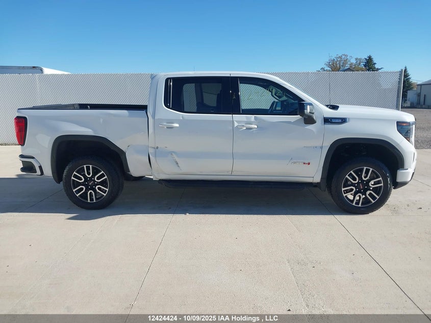 3GTUUEE88SG348760 2025 GMC SIERRA photo no. 13