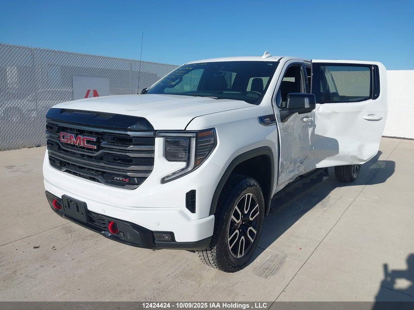 3GTUUEE88SG348760 2025 GMC SIERRA photo no. 2