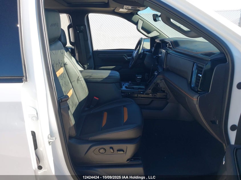 3GTUUEE88SG348760 2025 GMC SIERRA photo no. 5
