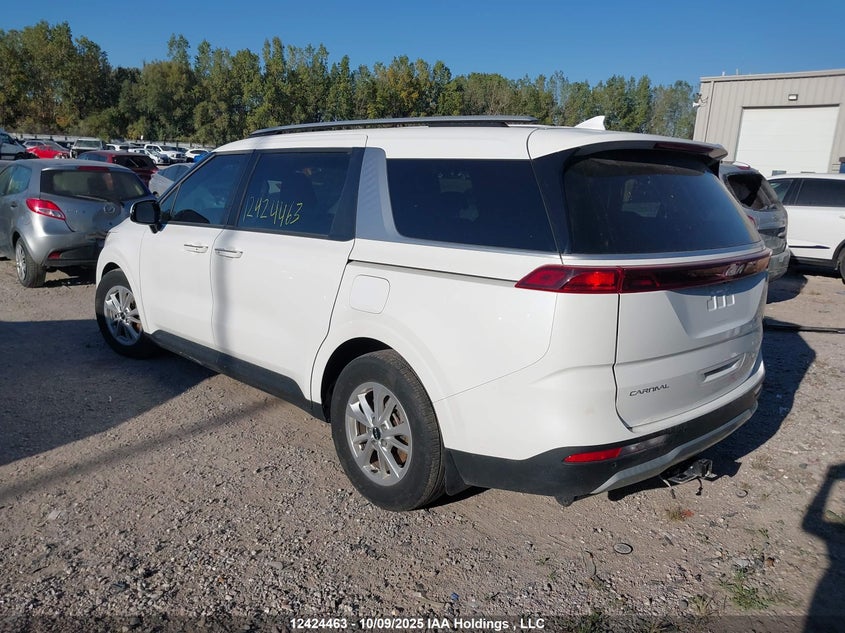 KNDNB5H35R6335955 2024 KIA  photo no. 3