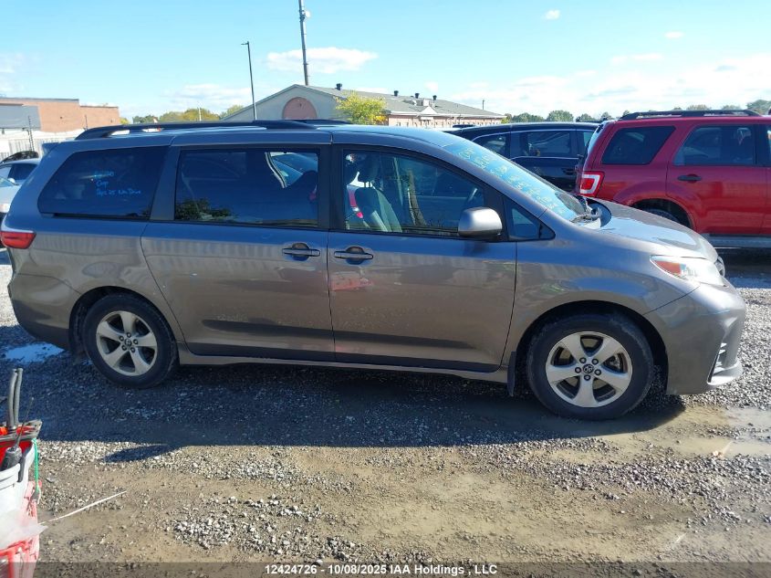2018 Toyota Sienna Le 8-Passenger VIN: 5TDKZ3DC9JS964163 Lot: 12424726