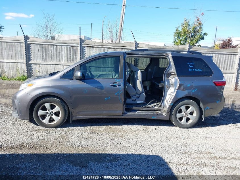 2018 Toyota Sienna Le 8-Passenger VIN: 5TDKZ3DC9JS964163 Lot: 12424726