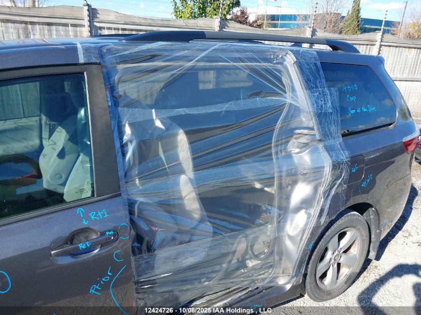 2018 Toyota Sienna Le 8-Passenger VIN: 5TDKZ3DC9JS964163 Lot: 12424726