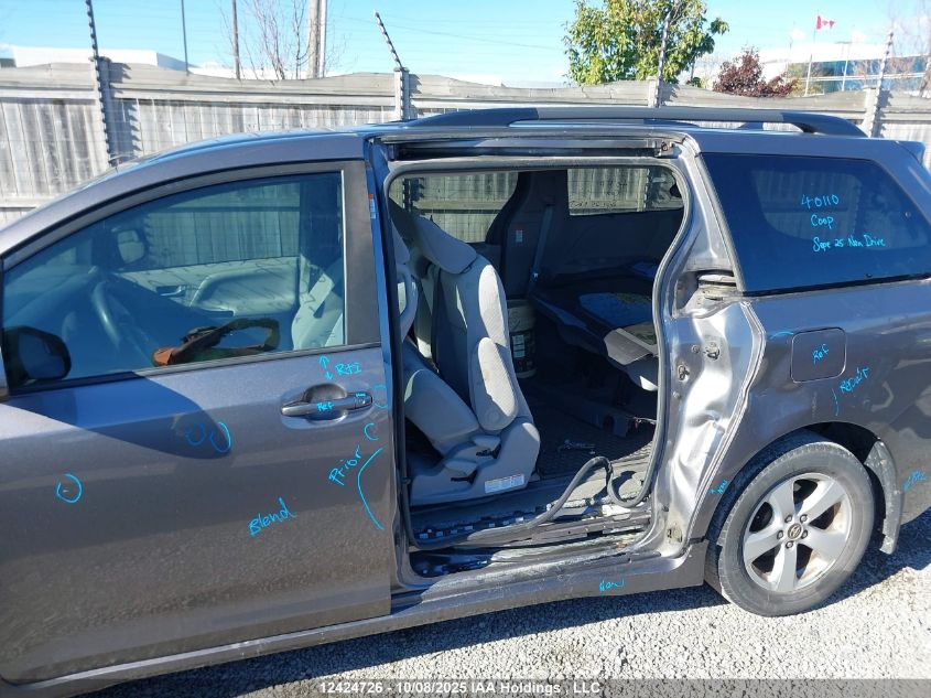 2018 Toyota Sienna Le 8-Passenger VIN: 5TDKZ3DC9JS964163 Lot: 12424726