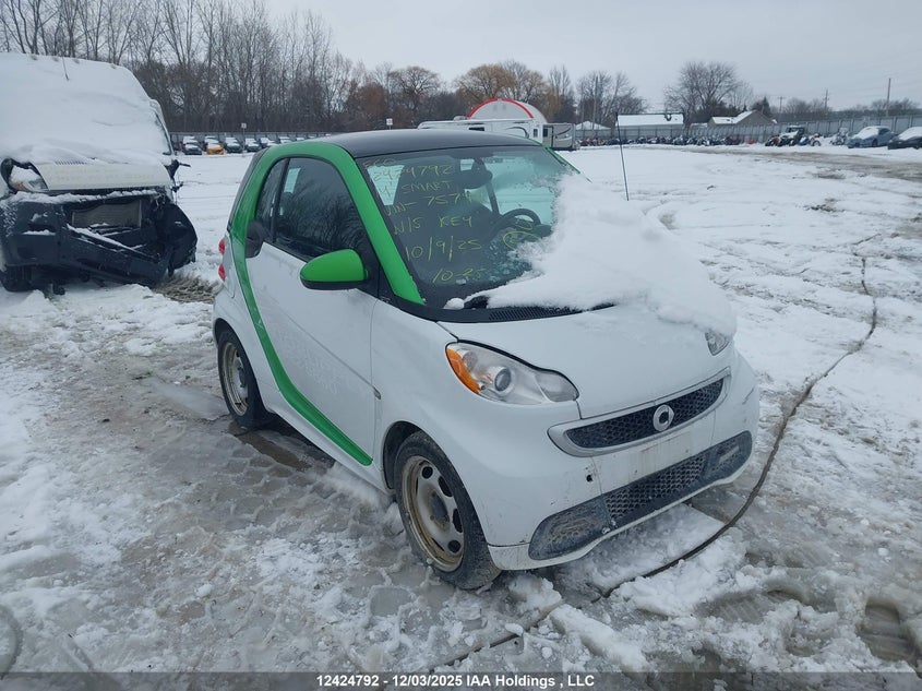 WMEEJ9AA5EK757911 SMART FORTWO ELECTRIC DRIVE Photo 1