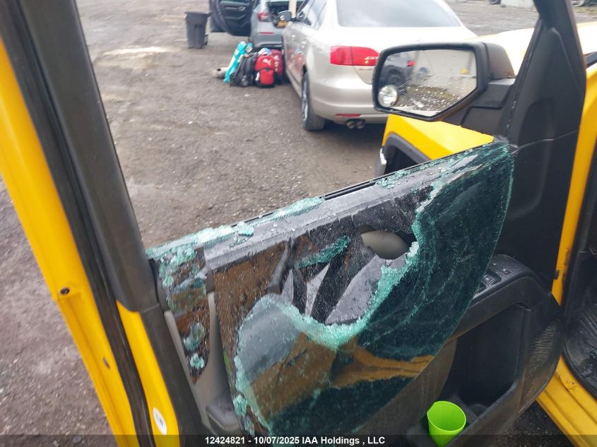 2015 GMC Sierra C2500 Heavy Duty VIN: 1GT21XEG9FZ119898 Lot: 12424821