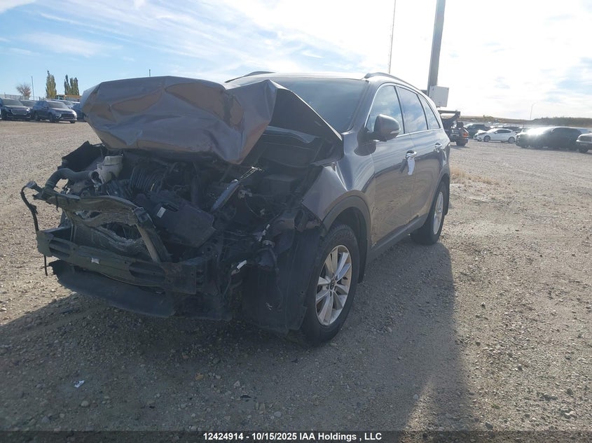 5XYPHDA35KG483974 2019 KIA SORENTO photo no. 2