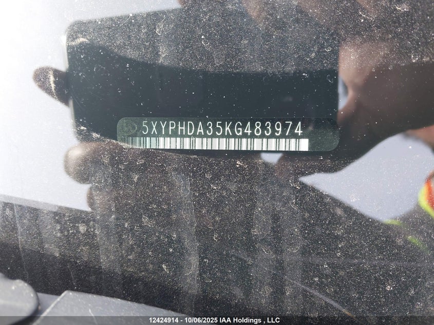 2019 Kia Sorento 2.4L Ex VIN: 5XYPHDA35KG483974 Lot: 12424914