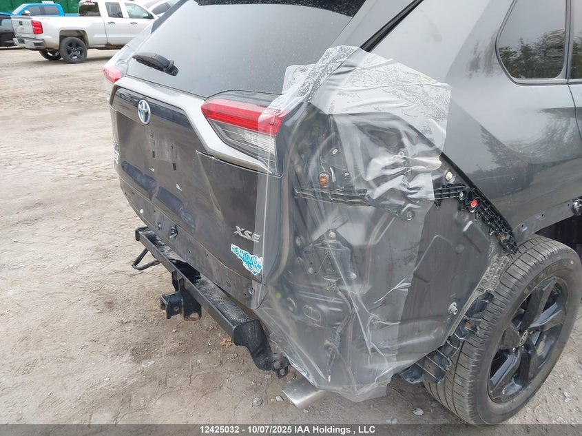 2021 Toyota Rav4 Hybrid Xse VIN: 2T3RWRFV4MW124173 Lot: 12425032