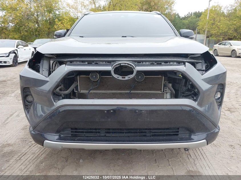 2021 Toyota Rav4 Hybrid Xse VIN: 2T3RWRFV4MW124173 Lot: 12425032