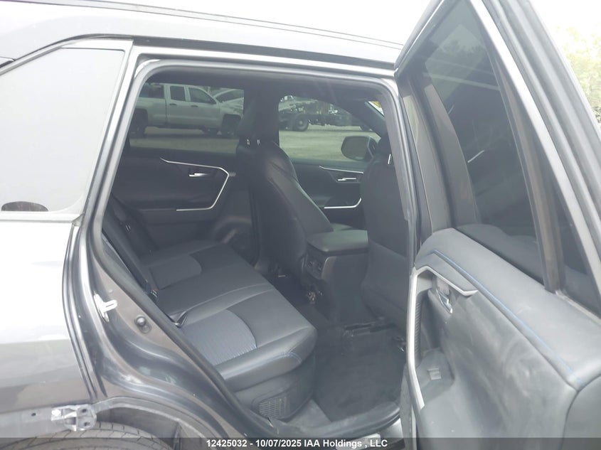 2021 Toyota Rav4 Hybrid Xse VIN: 2T3RWRFV4MW124173 Lot: 12425032