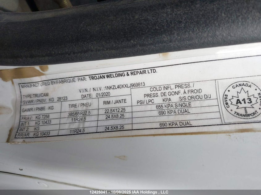 1NKZL40XXLJ969613 2020   photo no. 9