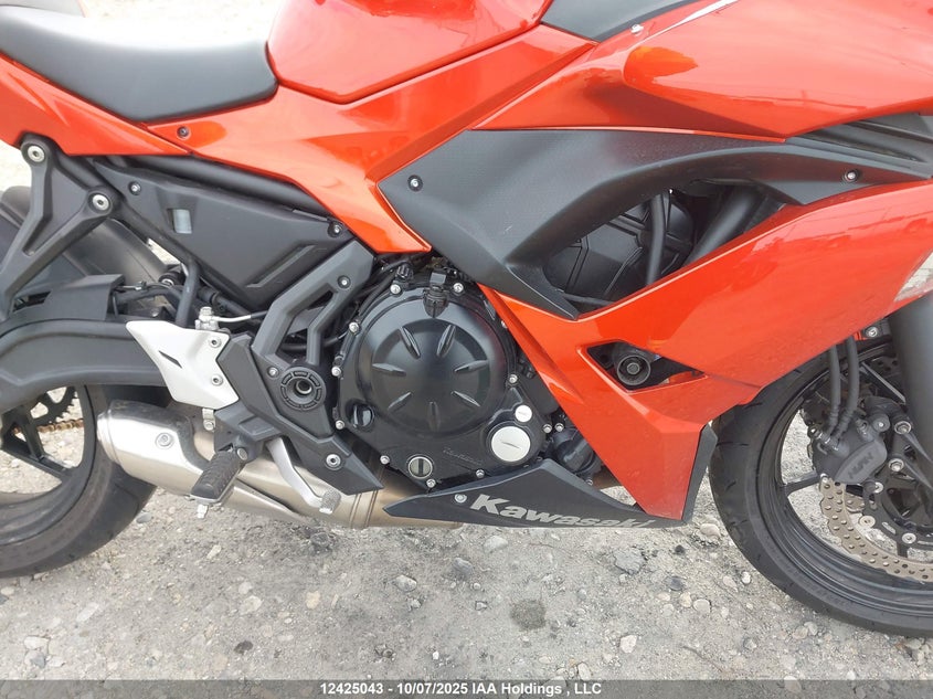 JKAEXEK11HDA00336 2017 KAWASAKI NINJA photo no. 8