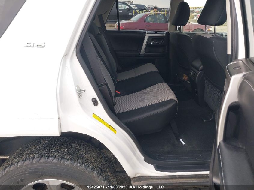 2015 Toyota 4Runner Sr5/Limited/Trail/Trd Pro VIN: JTEBU5JRXF5260243 Lot: 12425071