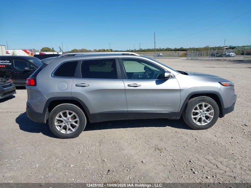 2014 Jeep Cherokee Latitude VIN: 1C4PJMCBXEW323170 Lot: 12425102