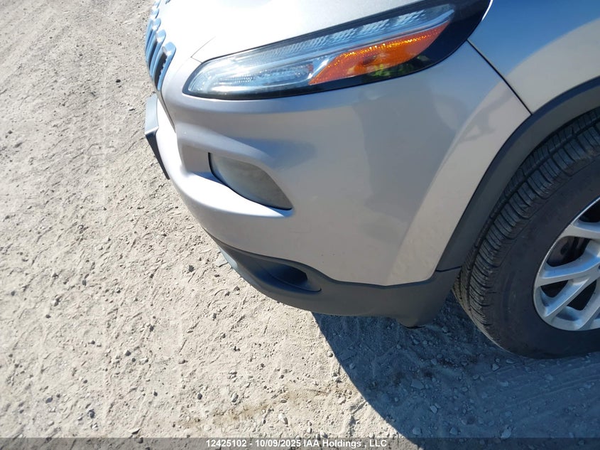 2014 Jeep Cherokee Latitude VIN: 1C4PJMCBXEW323170 Lot: 12425102