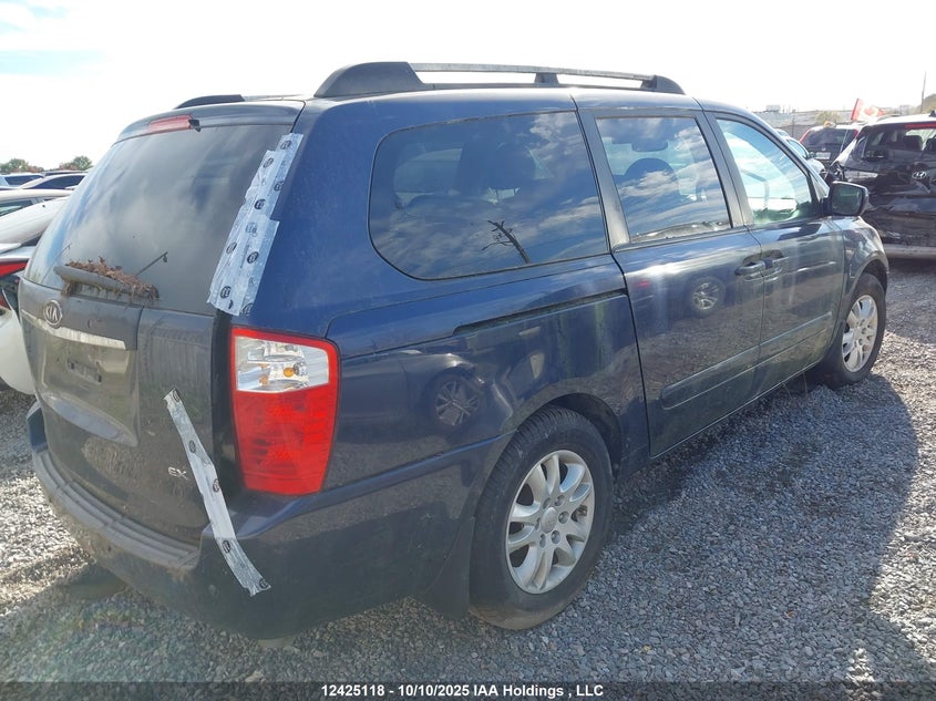 KNDMB233466017547 2017 KIA SEDONA photo no. 4