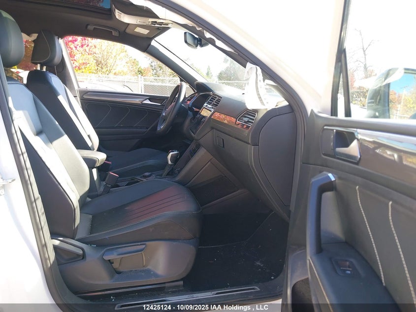 3VV8B7AX7PM093710 2023 VOLKSWAGEN TIGUAN photo no. 5