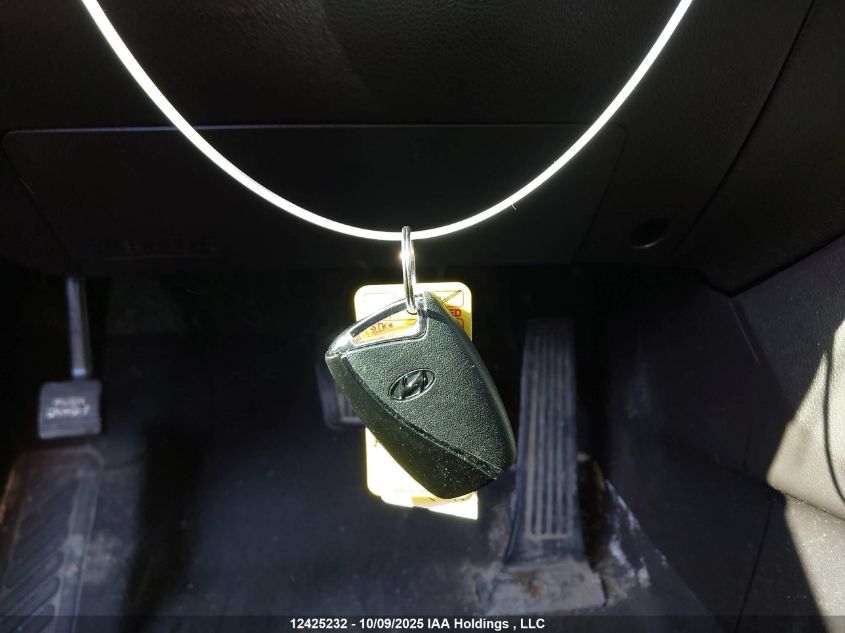 2017 Hyundai Santa Fe Sport 2.4 Luxury VIN: 5XYZUDLB5HG478694 Lot: 12425232