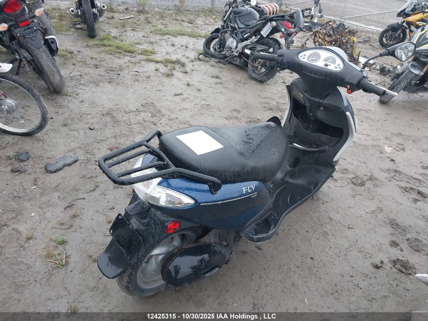 2009 Piaggio Fly 150 VIN: ZAPM578FXA4000214 Lot: 12425315