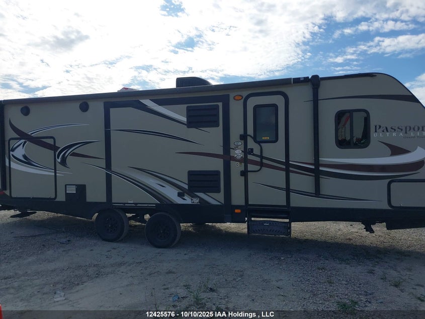 4YDT27726FT413679 2015   photo no. 12