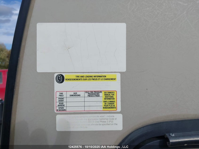 4YDT27726FT413679 2015   photo no. 9