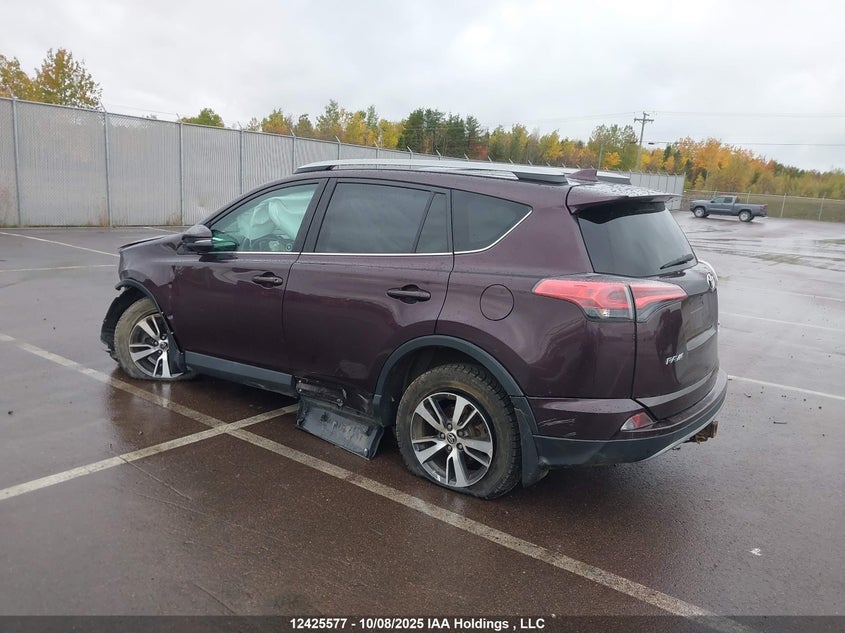 2T3RFREV9JW777854 2018 TOYOTA RAV 4 photo no. 3