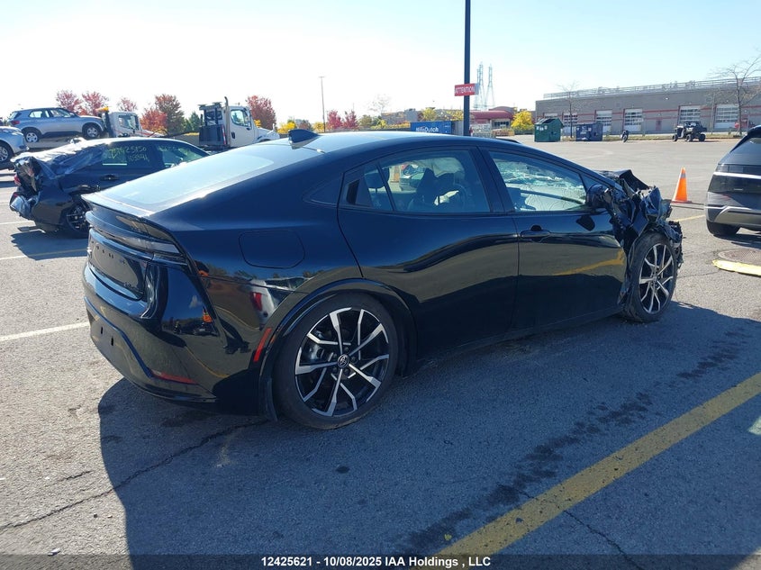 2024 Toyota Prius Prime Xse/Xse Premium VIN: JTDACACU5R3030932 Lot: 12425621