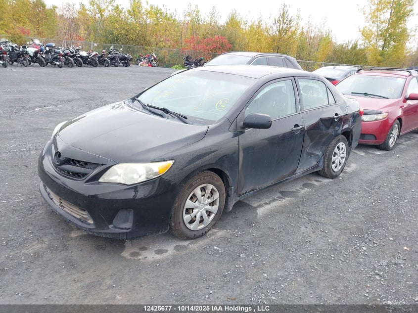 2T1BU4EE0CC896187 2012 TOYOTA COROLLA photo no. 2