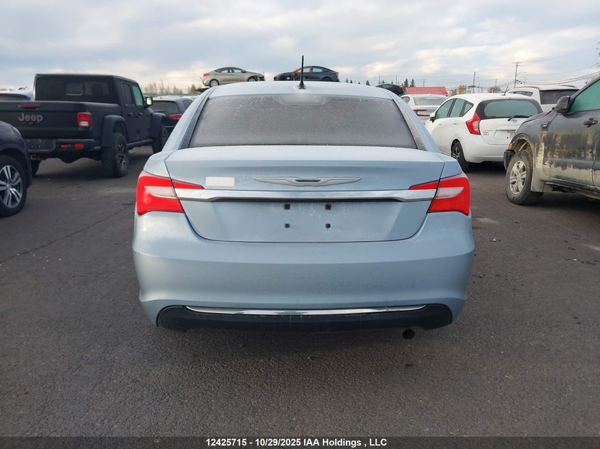 2013 Chrysler 200 VIN: 1C3CCBAB7DN623225 Lot: 12425715