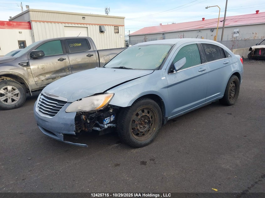 1C3CCBAB7DN623225 2013 CHRYSLER 200 photo no. 2
