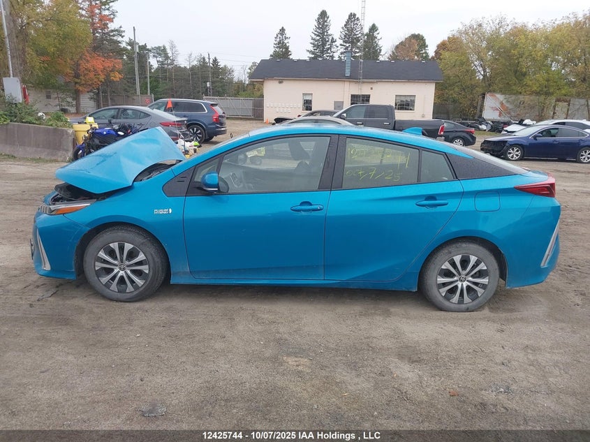2022 Toyota Prius Prime Le/Xle/Limited VIN: JTDKAMFP4N3199013 Lot: 12425744