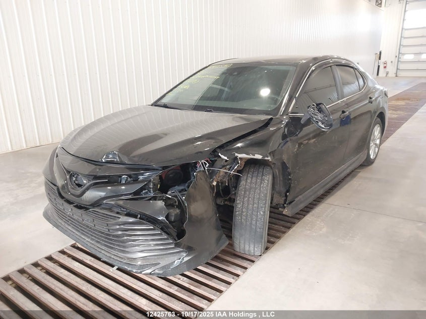4T1B11HK4KU781713 2019 TOYOTA CAMRY photo no. 2