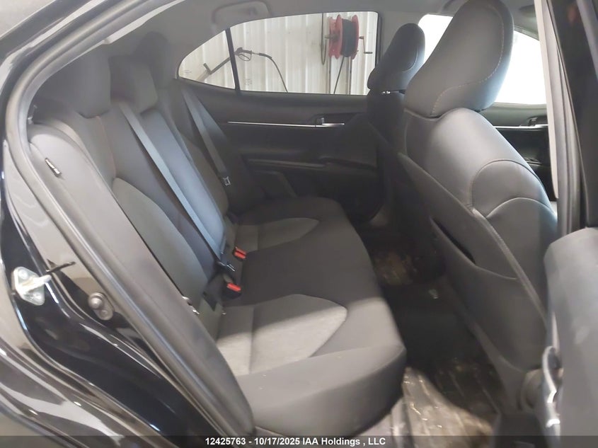 2019 Toyota Camry Le VIN: 4T1B11HK4KU781713 Lot: 12425763